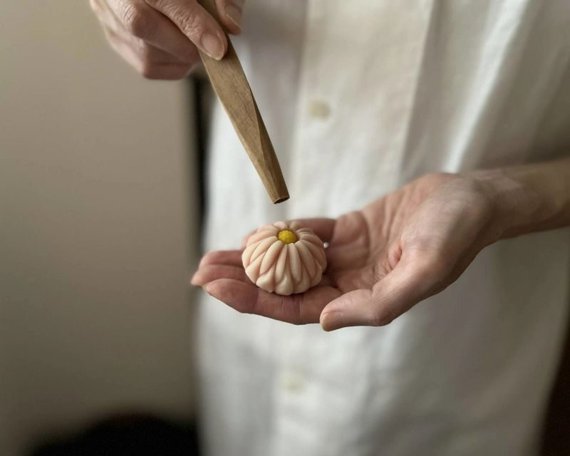 Make Traditional Japanese Sweets in Kyoto - Finding the studio in Honeyacho