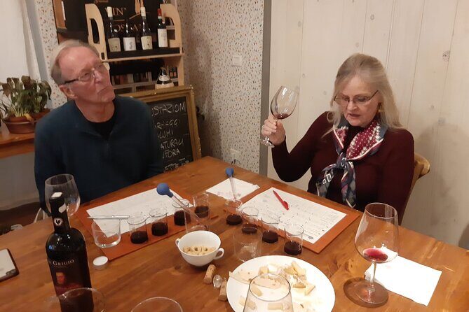 Make your bland bottle and cork Your wine in center of Florence - A Welcome Introduction in Piazza Santa Maria Novella