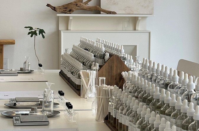 Make your K-scent perfume: Modern oneday class in Seoul - Additional Touches: Korean Tea & Snacks