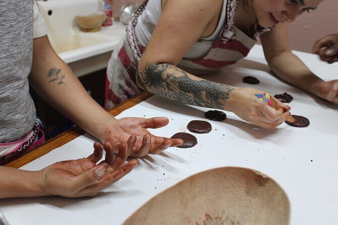 Make Your Own Chocolate with Oaxacan Tradition Private Class - Key Points
