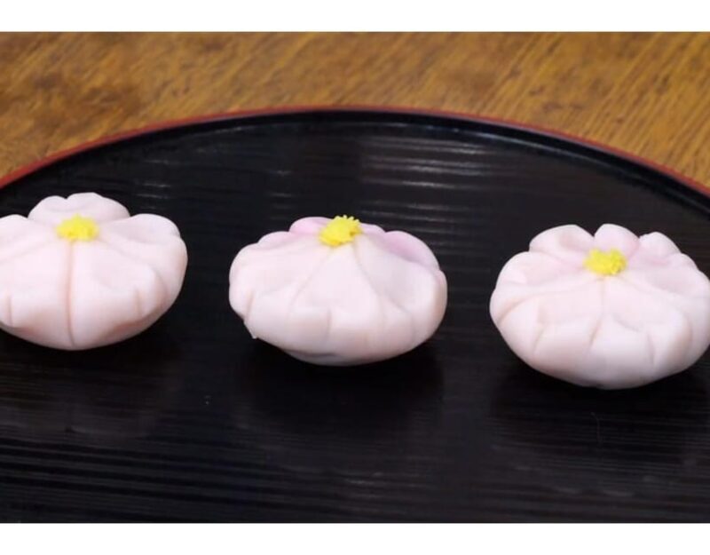 Making Wagashi (Japanese sweets) at Tokyos Koboji Temple - Key Points