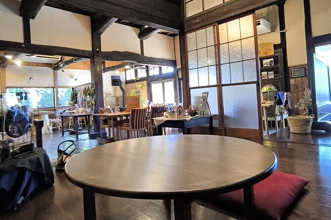 Making wooden iPhone cases in a 200-year-old Japanese house - Why This Tour Matters