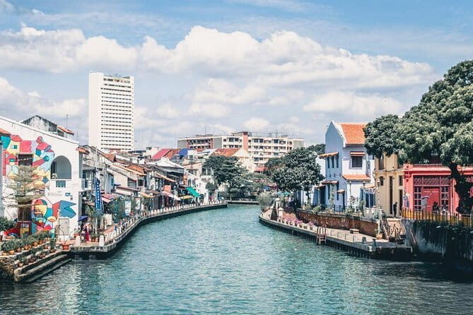 Malacca City Tour and River Cruise with Baba and Nyonya Lunch - Melaka River Cruise: A Fresh Perspective