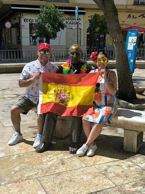 Málaga: City Highlights and Tapas Tasting Tour - Exploring Málaga’s Main Sights and Cultural Heart