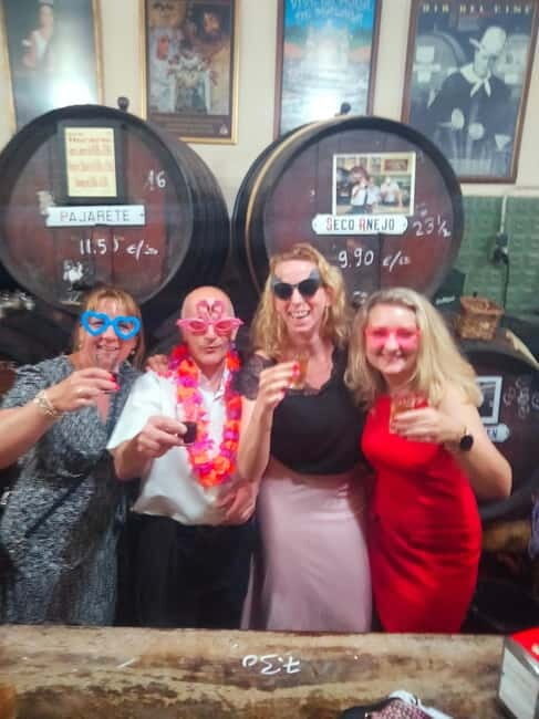 Málaga: City Highlights and Tapas Tasting Tour - Practical Tips for Travelers