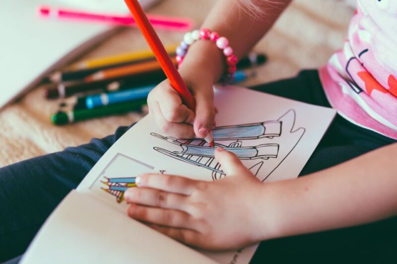 Malaga: Drawing & Painting Lesson Outdoors - Why This Experience Offers Value