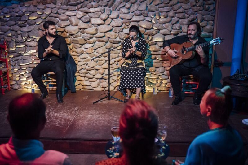Malaga: El Gallo Ronco Flamenco Show Admission Ticket - Practical Details and Tips