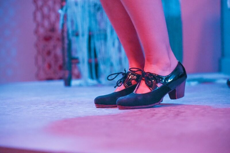 Malaga: Flamenco, Tapas, and Wine Tour - Authenticity and Atmosphere: Why It Matters