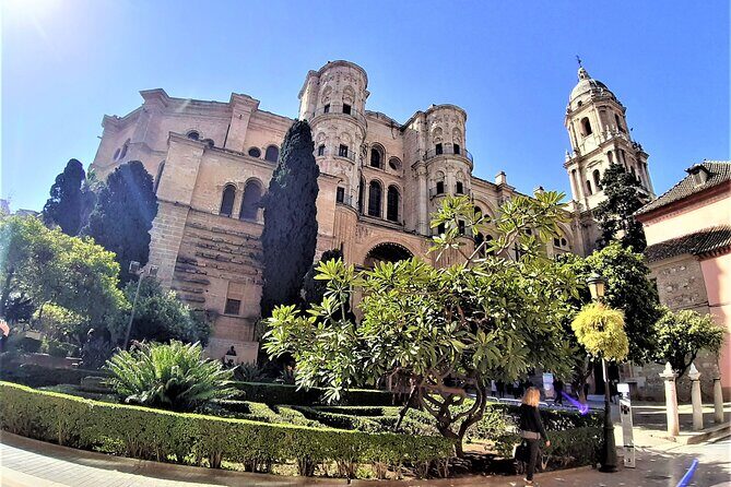 Malaga: group walking Tour - A Close Look at the Malaga Group Walking Tour