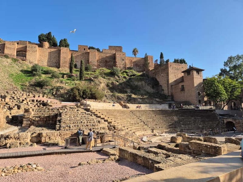 Málaga: Highlights Walking Tour with Drinks and Tapas - FAQ