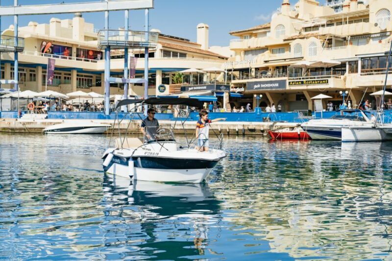Malaga: License-free Boat Rental for Dolphin Watching - FAQ