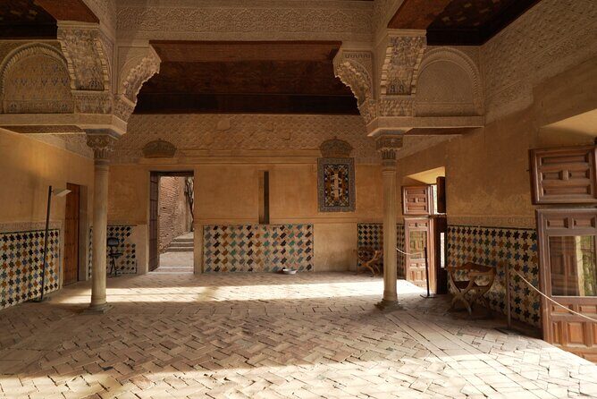 Malaga Shore Excursion: Skip-the-Line Alhambra and Generalife Gardens Tour - FAQ