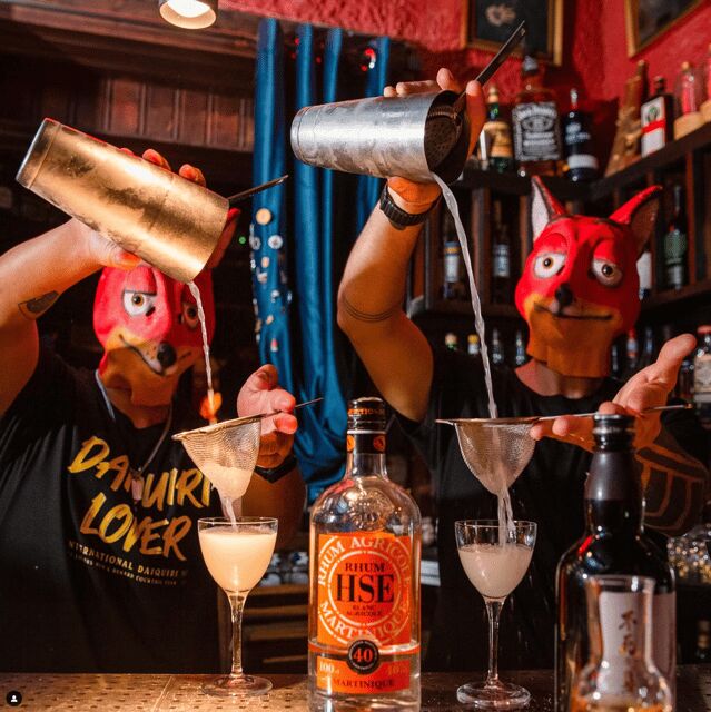 Málaga: Top - Cocktail guided tour - Authentic Experiences and Hidden Gems
