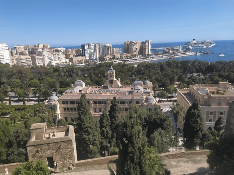 Malaga: Tour privado por la ciudad de Malaga - Key Points
