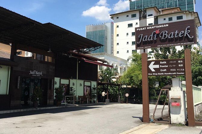 Malaysian Batik Experience-Handkerchief - An In-Depth Look at the Malaysian Batik Experience