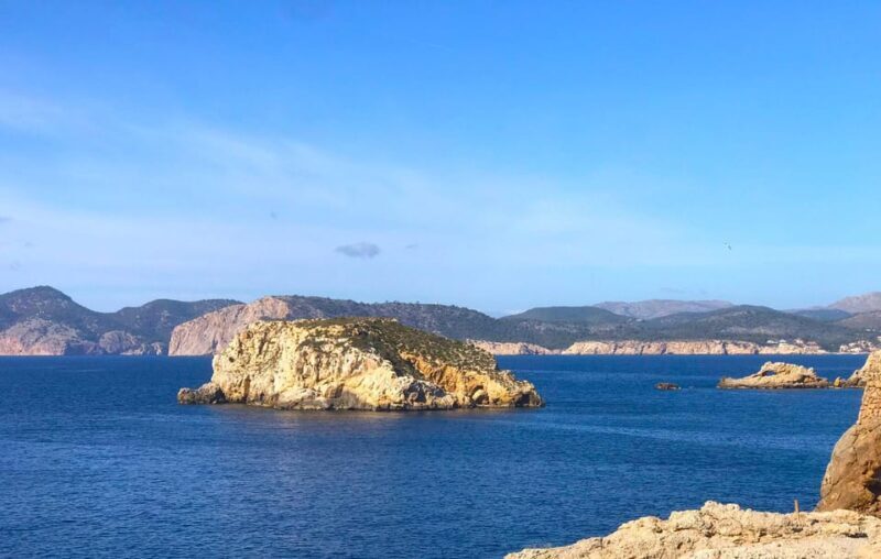 Mallorca: 2-Hour Coastline & Malgrat Islands Catamaran Tour - Exploring Mallorca’s Southwest Coast by Catamaran