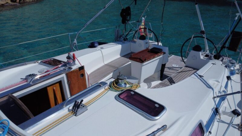 Mallorca Boat Tour with Swim, Cliff Food, & Drinks - Exploring Mallorca’s Coastline with a Boat