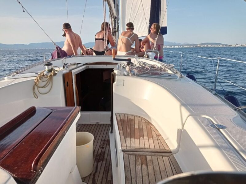 Mallorca Boat Tour with Swim, Cliff Food, & Drinks - Who Will Love This Tour?