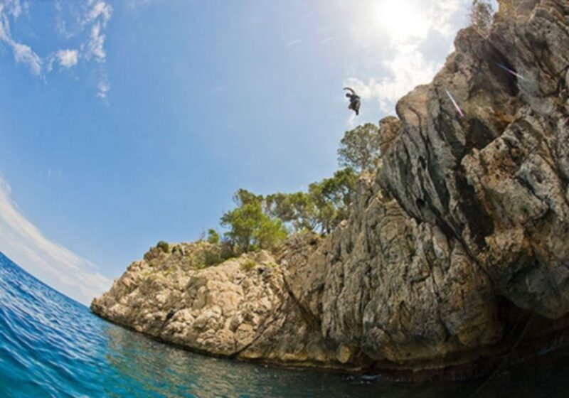 Mallorca: Cliff Jumping Adventure for Cruise Passengers - An In-Depth Look at the Mallorca Cliff Jumping Experience