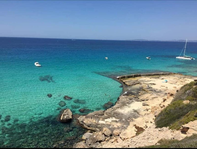 Mallorca: Discover paradisiacal coves on board of an exclusive catamaran - FAQs