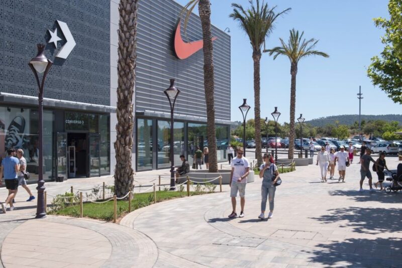 Mallorca: Fashion Outlet Shopping Excursion by Bus - The Shopping Experience