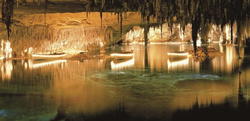Mallorca: Half-day of Natural Wonders at the Drach Caves - The Practicalities: Transportation, Duration, and Accessibility