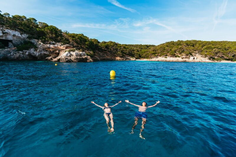 Mallorca: Midday or Sunset Sailing with Snacks and Open Bar - Authentic Reviews: What Past Travelers Say