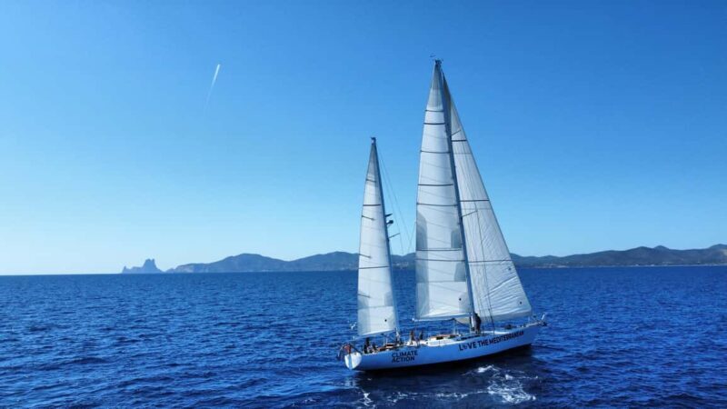 Mallorca: Palma Bay Cruise on a Magnificent 72-feet Sailboat - An Authentic Mallorca Sailing Adventure