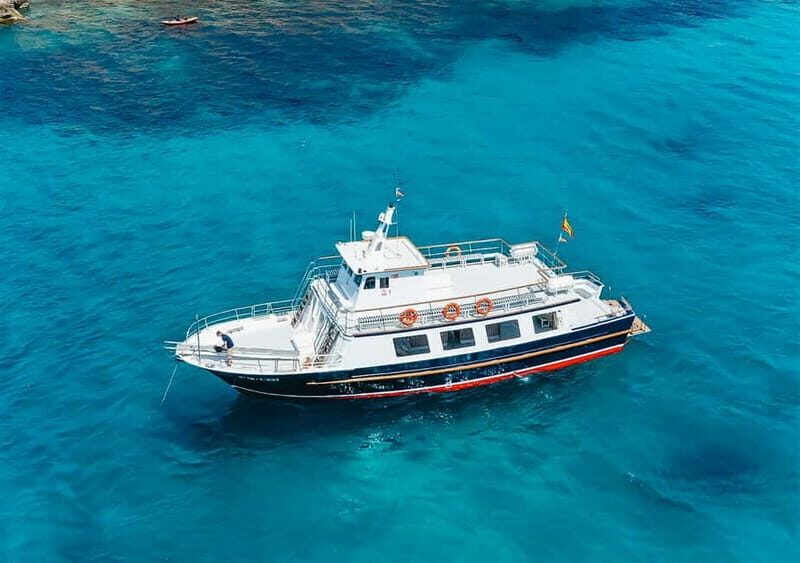 Mallorca: Palma Boat Tour & Snorkeling with Drink Included - Key Points