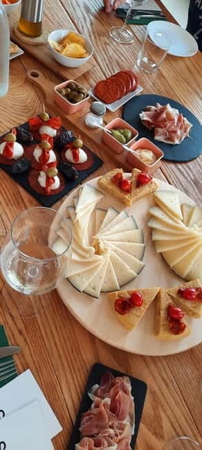 Mallorca: Sunset Wine Tasting Minibus Bodega Tour - Key Points