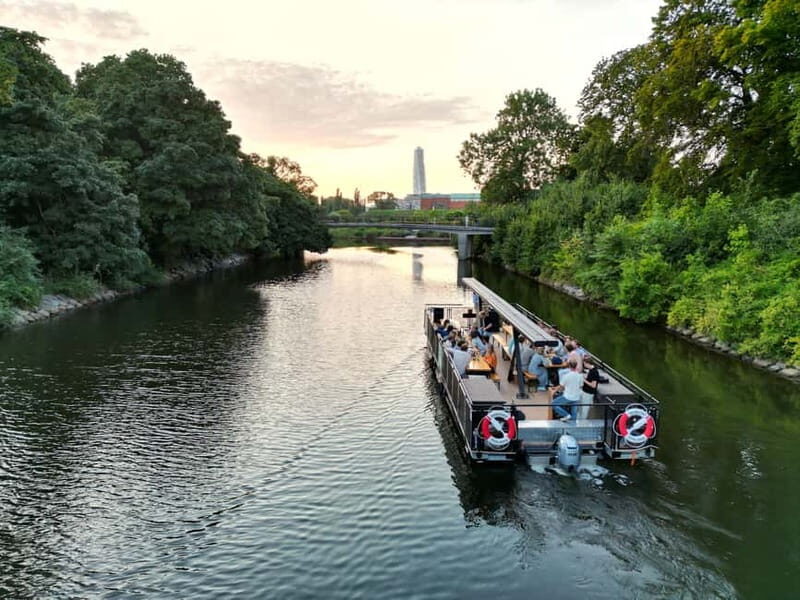 Malmö: Canal Cruise with Music Quiz - The Experience in Detail