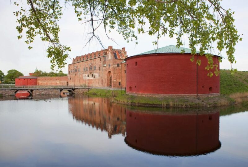 Malmö: Sightseeing and Landmarks tour by bike - Malmö: Sightseeing and Landmarks Tour by Bike — A Practical Guide