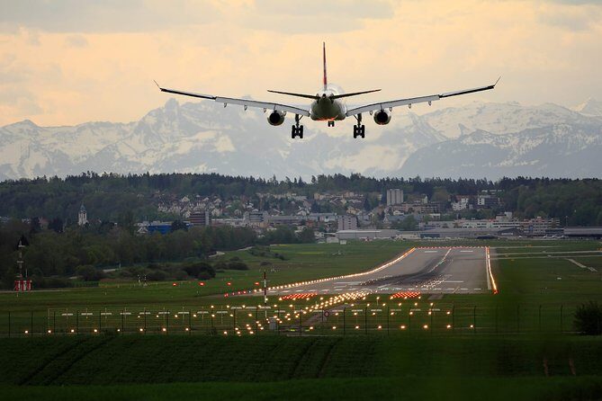 MALPENSA - MILANO airport transfer with private Luxury Car - A First-Class Arrival: Private Luxury Car Transfer from Malpensa to Milan