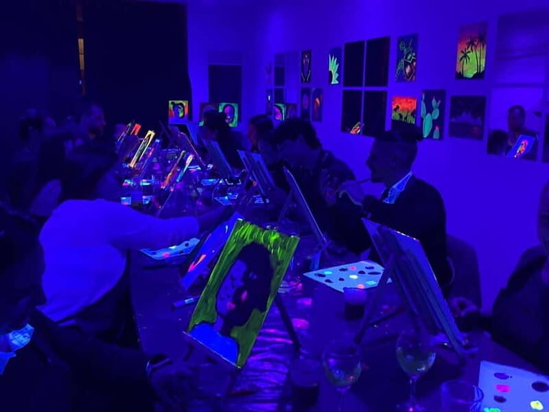 Malta: Glow-in-the-Dark Drink & Paint Experience - Who Should Book This?