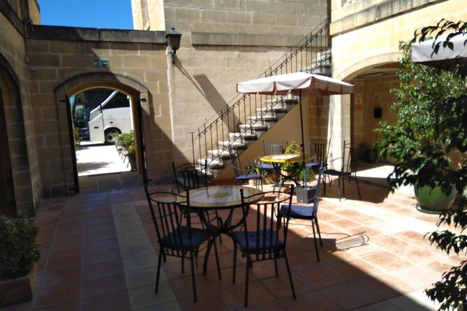 Malta Private tour: 5hr Mosta Dome, Mdina, Dingli Cliff's & Blue Grotto - FAQ