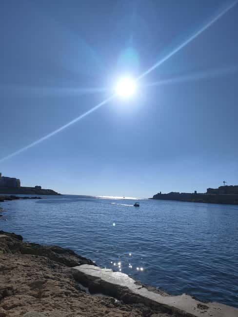 Malta: Private Yoga class close the Sea - The Sum Up