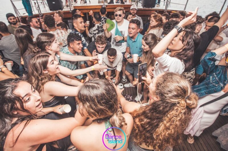 Malta: Sailboat Party with an Open Bar, Food, and Swimming - Who Will Love This Tour?