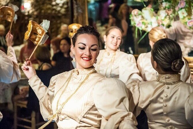 Maltese Traditional Dinner and Folklore Show with Transfers - Key Points