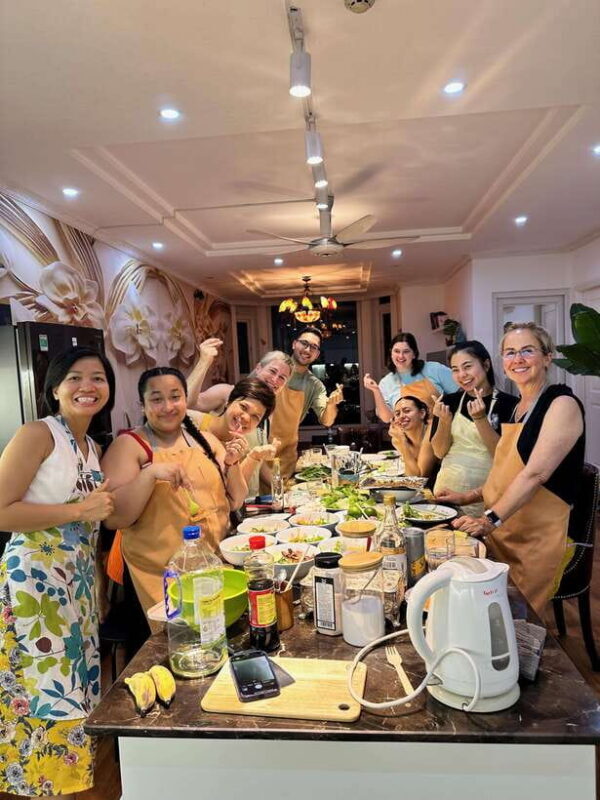 Mama Lan's Home Cooking Class with 30+ Years of Experience - Key Points