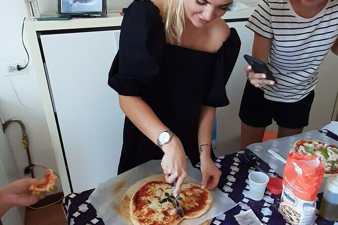 Mamma Mia! Authentic Italian Pizza Making Class - An In-Depth Look at the Milanese Pizza Class