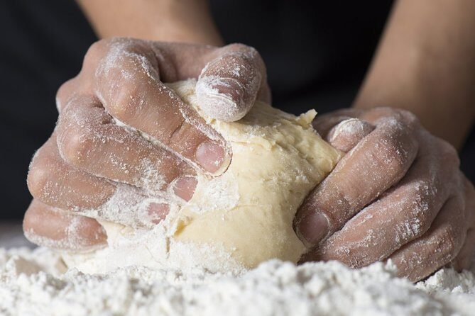 Mamma Mia! Make Your Own Italian Pizza in Milan - Key Points