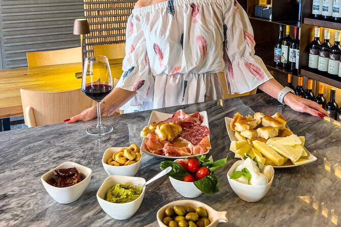 Manarola Wine Tasting Experience with Maria - The Vineyard Walk and Panoramic Viewpoints