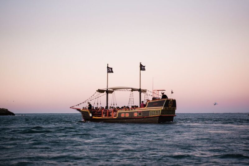 Mandurah: 1.5 Hour Sundowner Cruise - Key Points