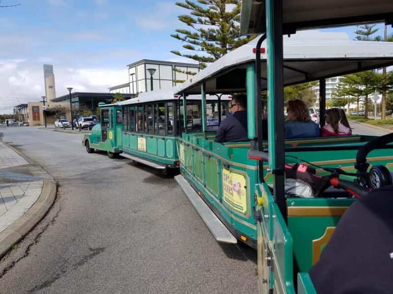 Mandurah: Big Toot 30 mins scenic tour - A Detailed Look at the Big Toot Experience