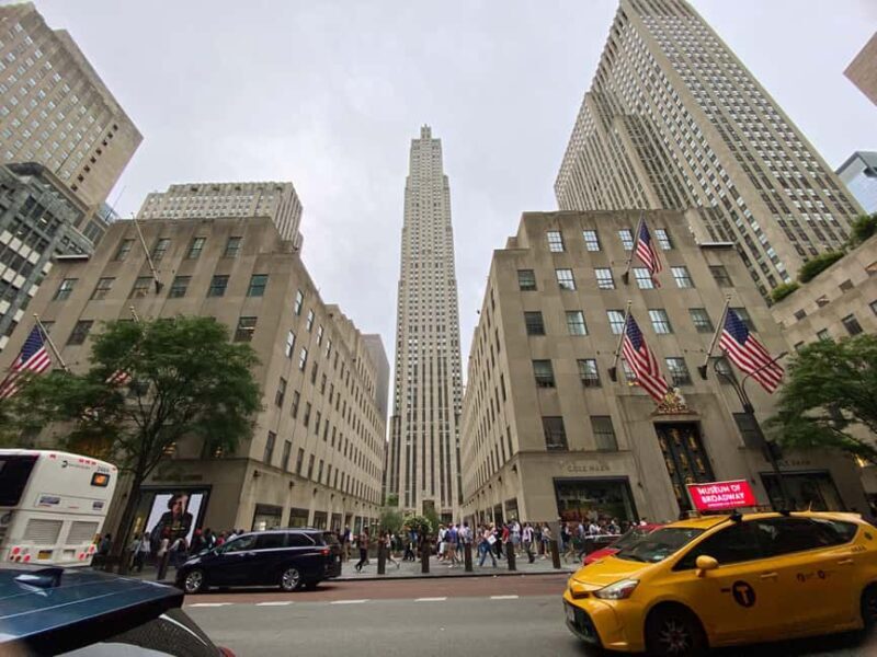 Manhattan; 5th avenue stroll & sunset at Empire State - The Sum Up