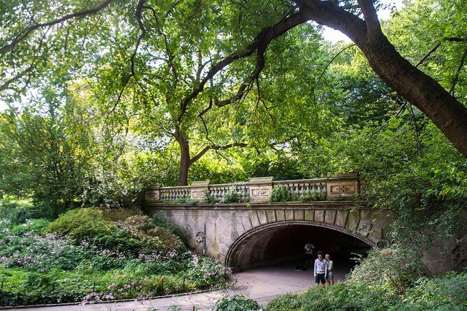 Manhattan Neighborhood Private Customized Walking Tour - Key Points