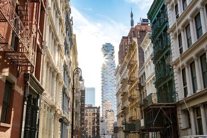 Manhattan Neighborhood Private Customized Walking Tour - What Makes This Tour Valuable?