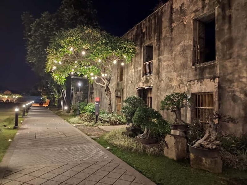 Manila: Enchanting Night Tour of Manila's Historic Landmarks - The Experience Begins: Hotel Pick-up and Early Evening Atmosphere
