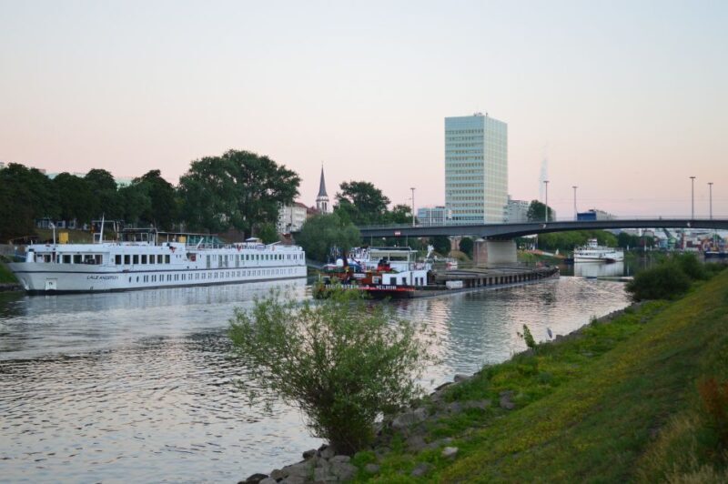 Mannheim: Capture the most Photogenic Spots with a Local - Mannheim: Capture the Most Photogenic Spots with a Local