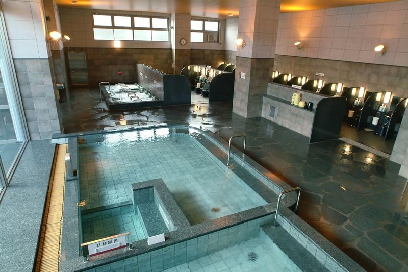 Manten no Yu Japanese Style Hot Spring Experience in Yokohama - Bathing etiquette and tattoo rules